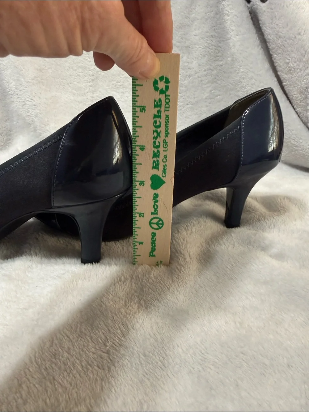 Life Stride Navy Two-Tone Patent Cap Toe Heels